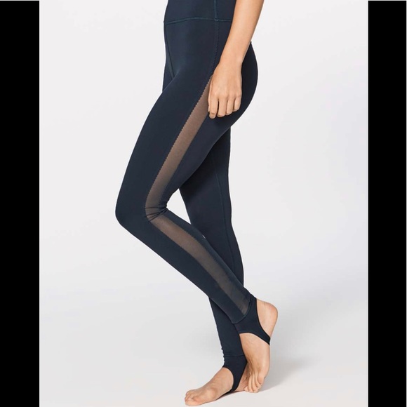 Lululemon Adore your Core 6 - Picture 2 of 3